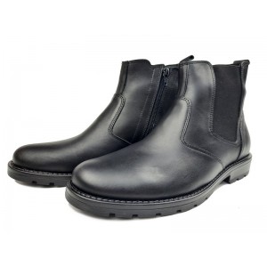 Δερμάτινο μποτάκι με λα΄στιχο και φερμουάρ μαύρο